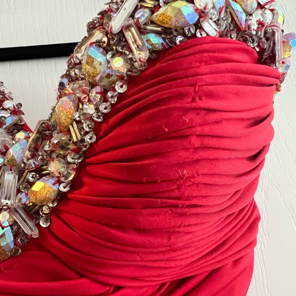 Formal Dress - Picture 8 of 8